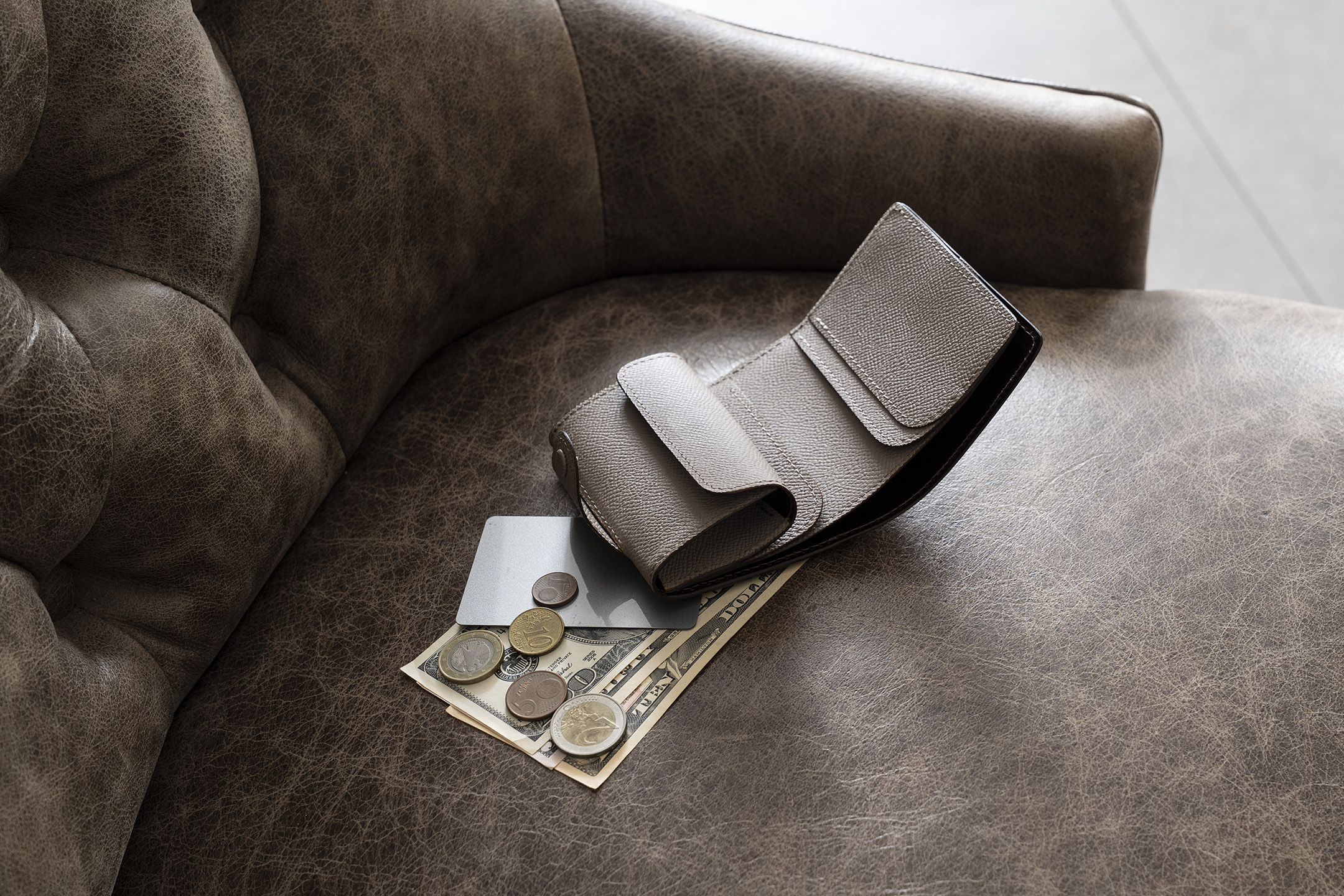 コンパクト2つ折り財布 “PAL” by 11DROPS（イレブンドロップス）