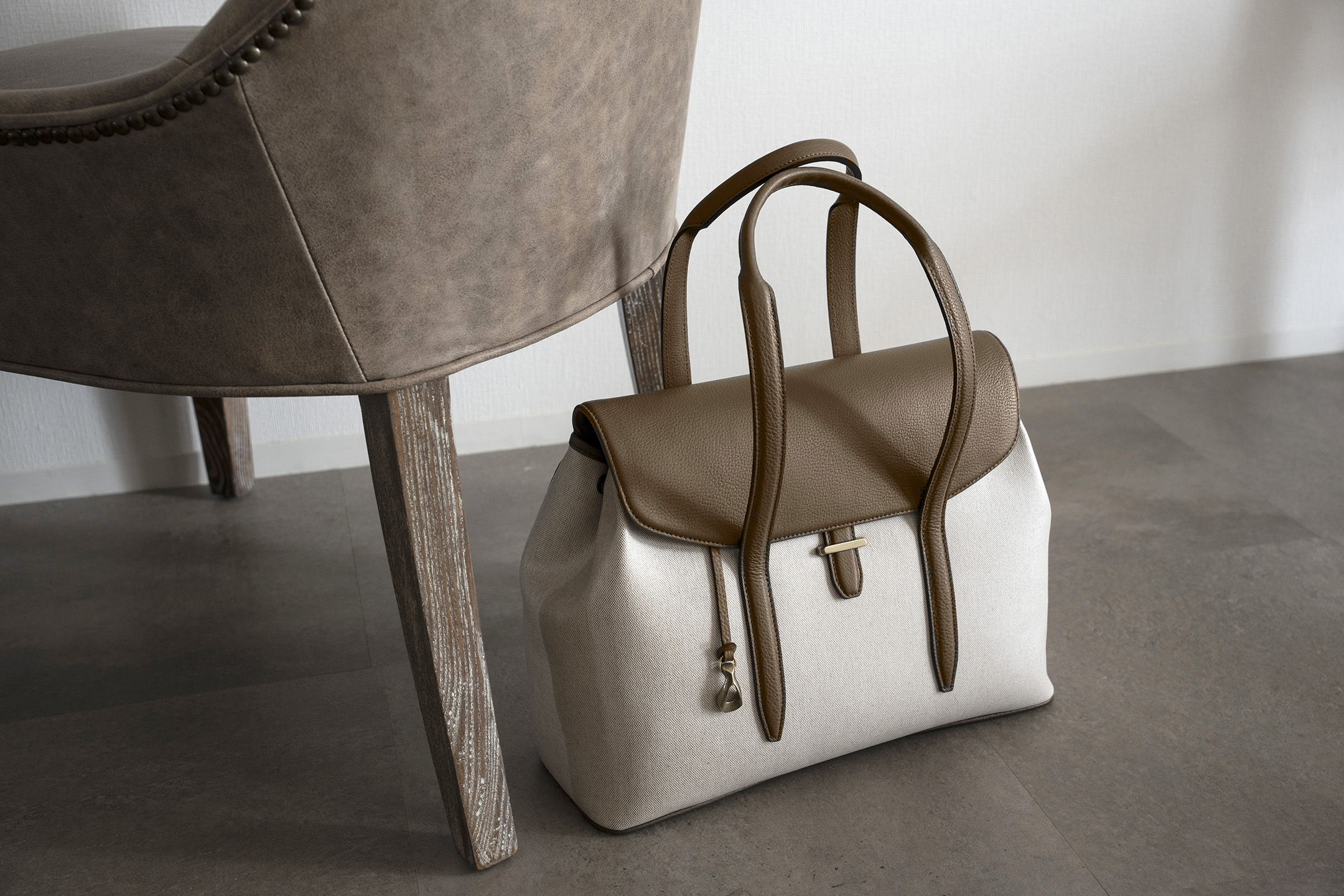 キャンバスフラップトートバッグ(S) Ver.2 《Embrace》 by ETiAM（エティアム）