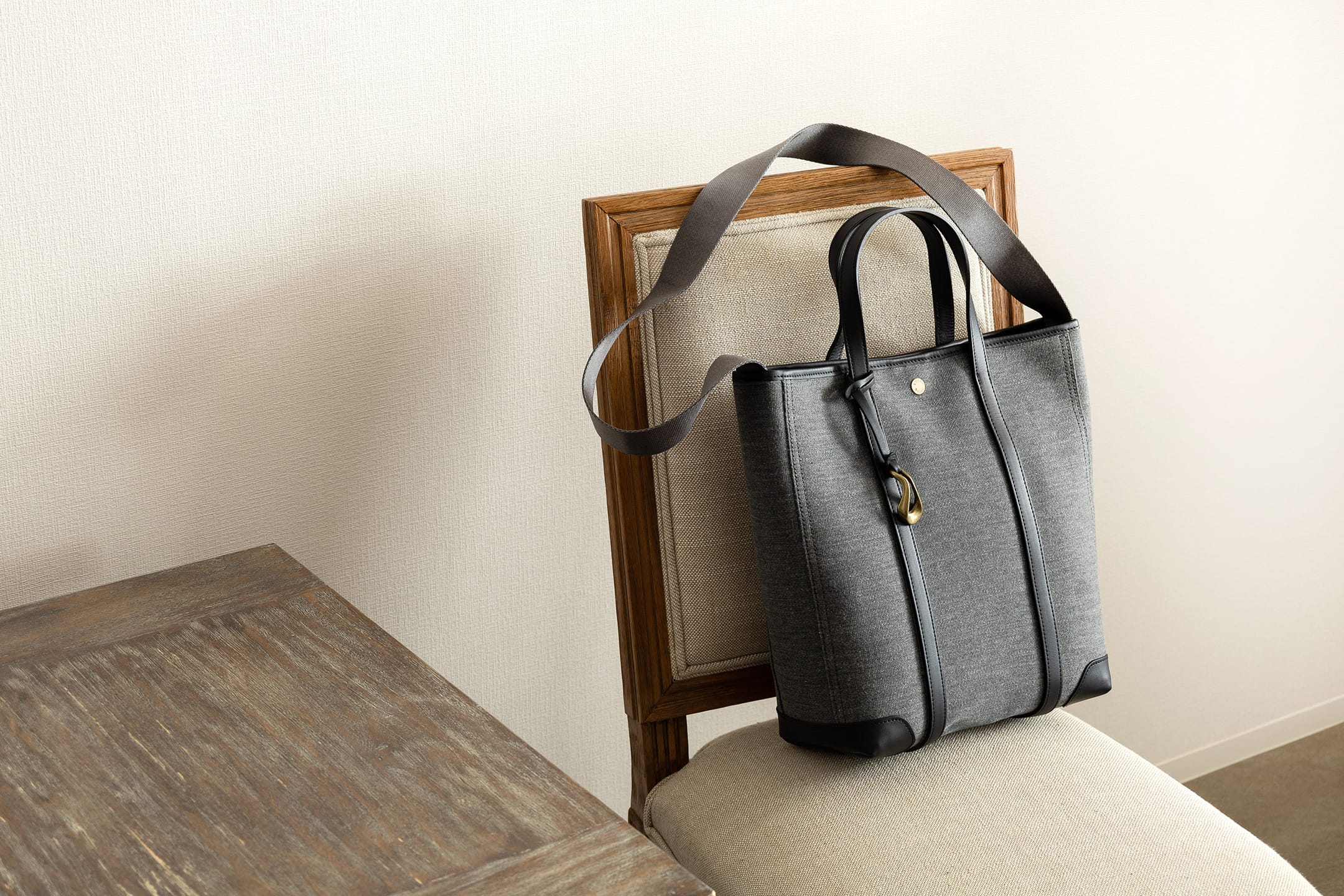 縦型トートバッグ“Endeavor” | 大人のバッグ・財布･ トートバッグ など拘りの日本製ブランドなら MLS