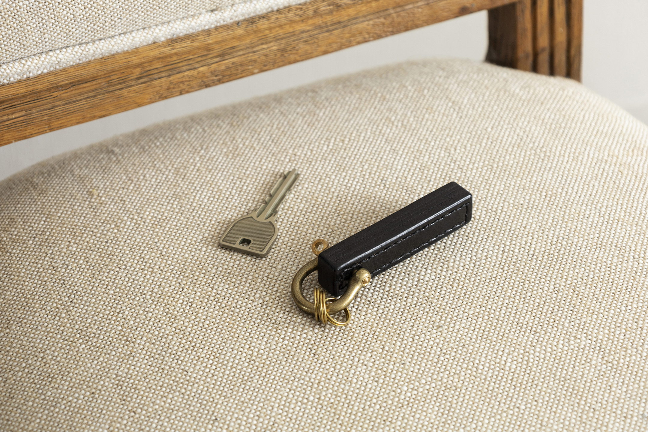 ROOM KEYHOLDER by HNMS