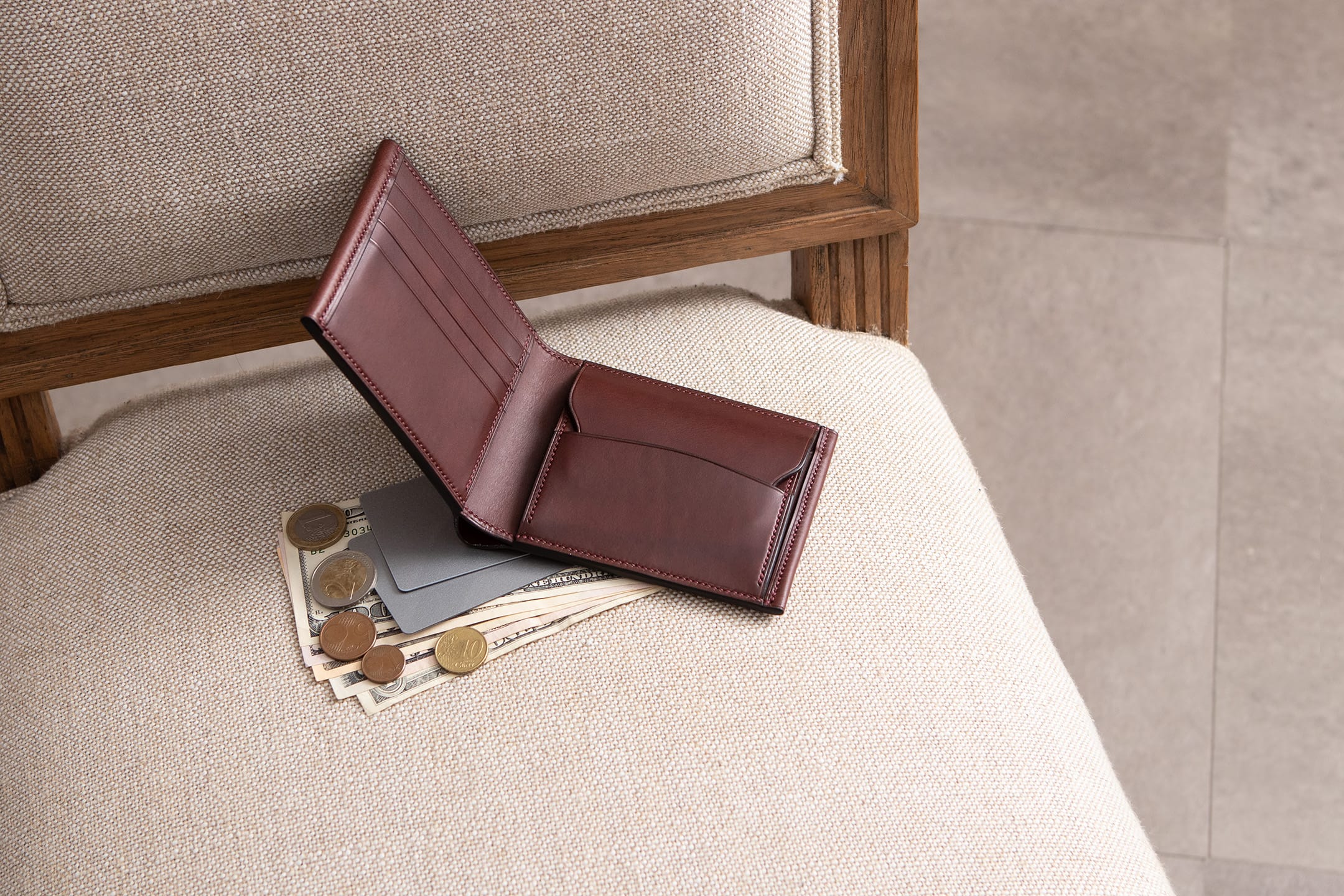 リスシオ 二つ折り財布（小銭入れ付き） | 大人のバッグ・財布・ 二