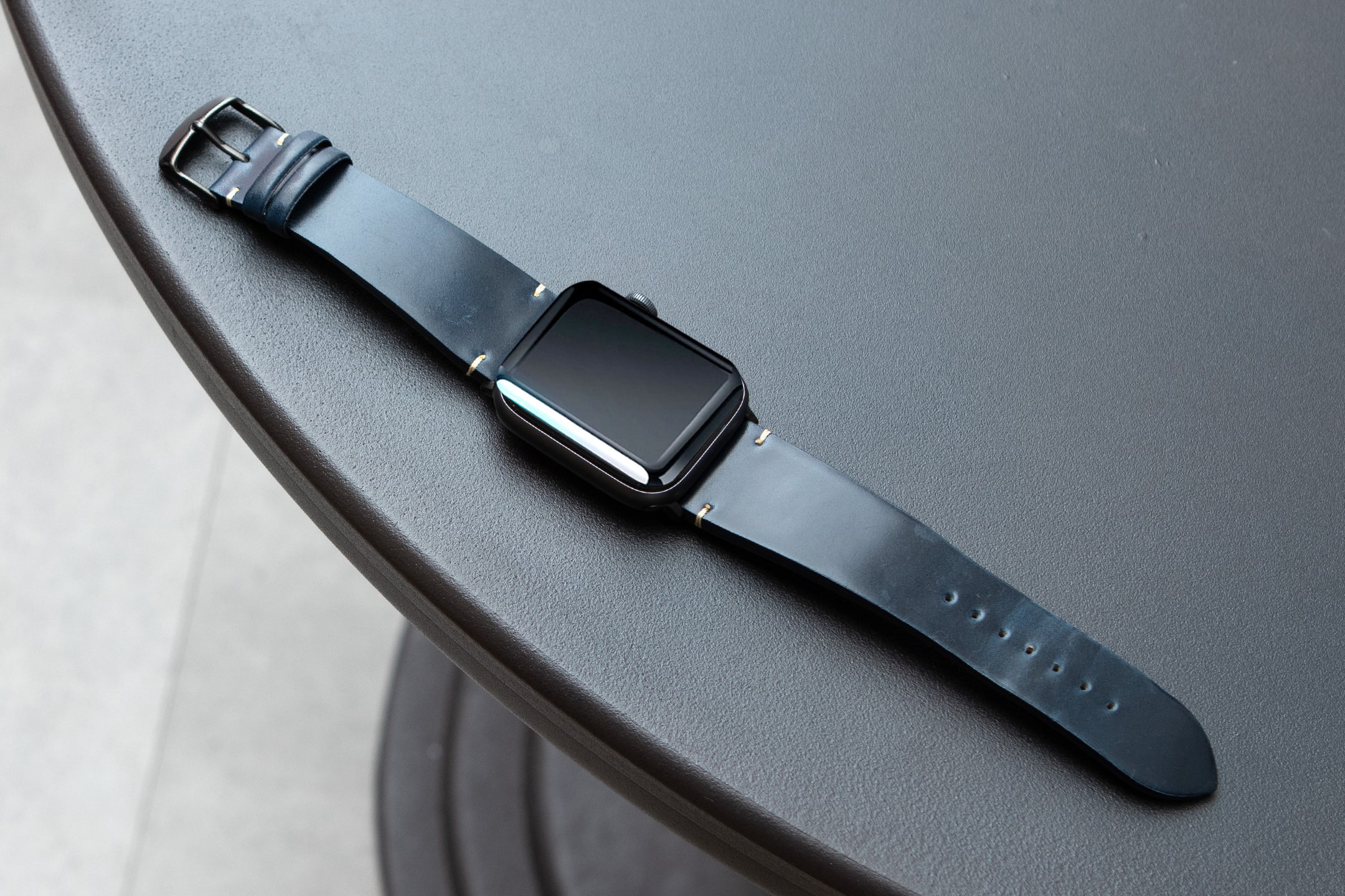 シェルコードバン アップルウォッチバンド | 大人の財布・ Apple Watch Band（アップルウォッチバンド） など拘りの日本製ブランドなら  Mens Leather Store