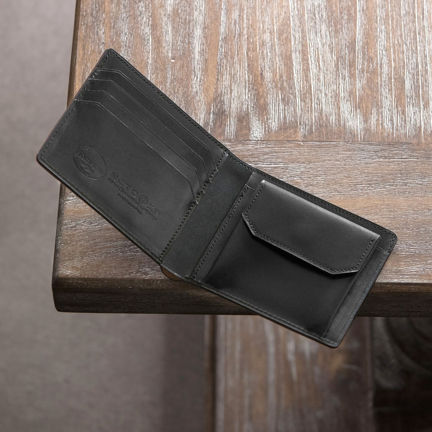 ホーウィン シェルコードバン 二つ折り財布（小銭入れ付き） | 大人の財布・ 二つ折り財布 など拘りの日本製ブランドなら Mens Leather  Store