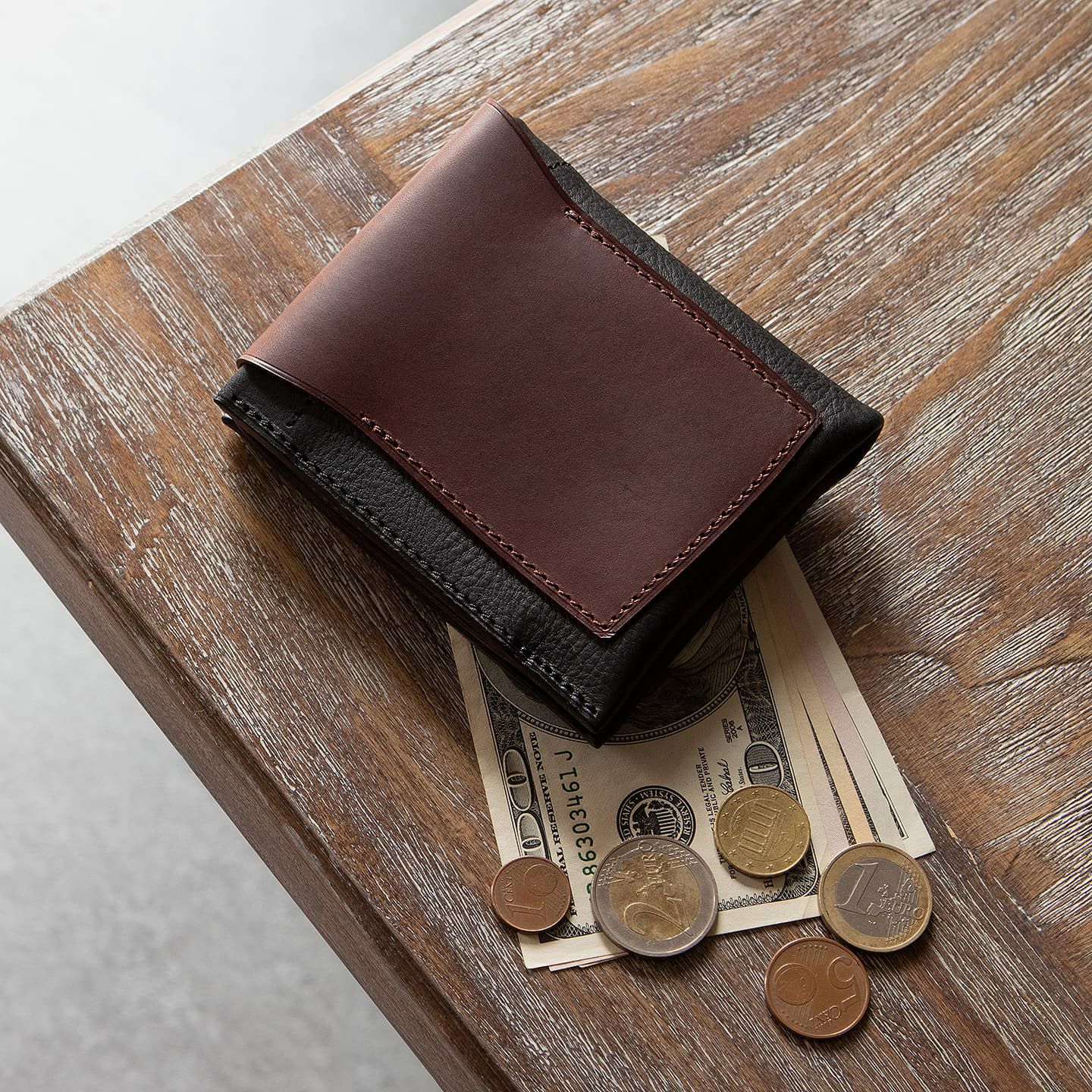 <b>ブライドル二つ折り財布（小銭入れ付）Bridle Leather Wallet</b>
