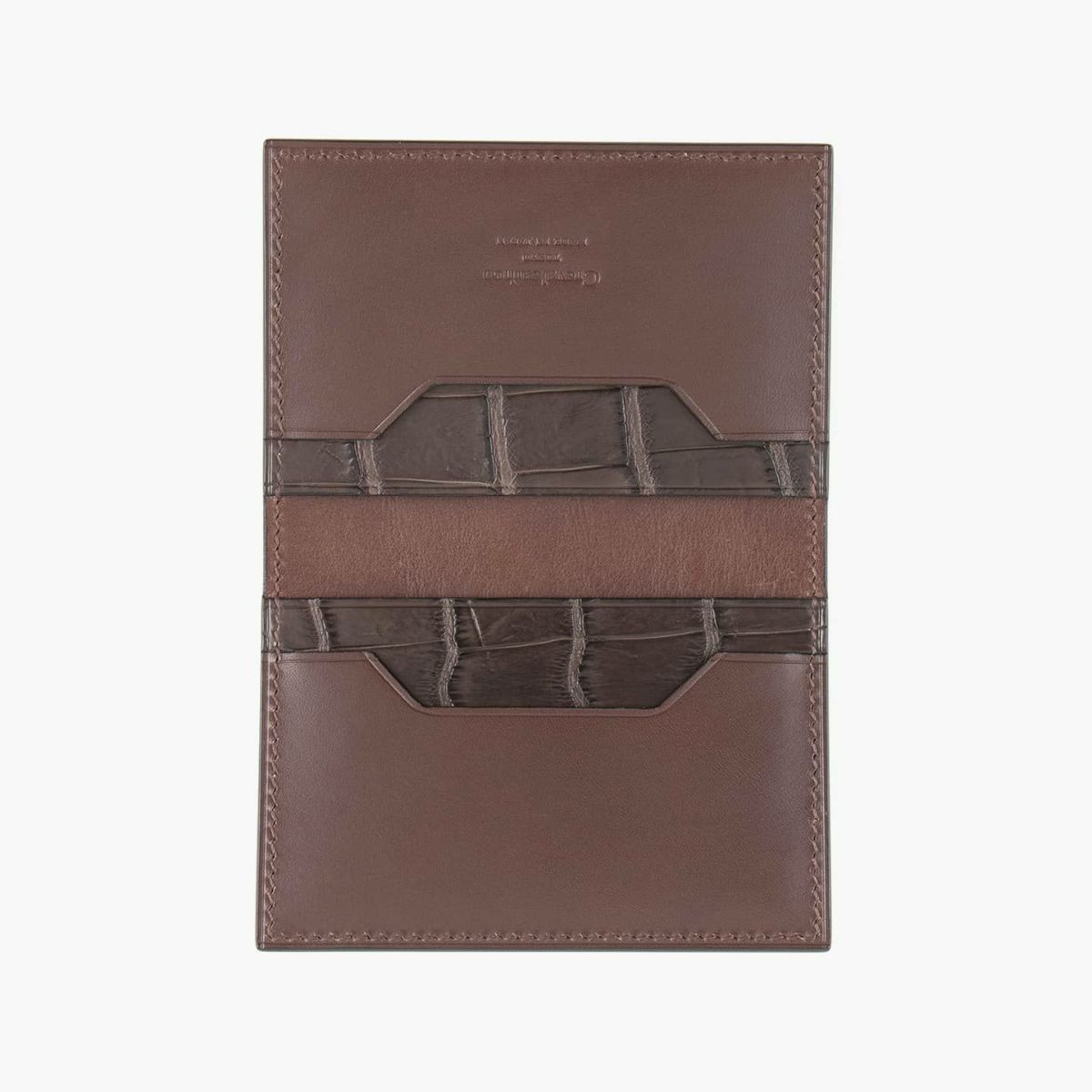 外装（ブリランテ）：Dark Brown、内装（ブリランテ）：Dark Brown、カード段装飾（クロコダイル）：Dark Brown