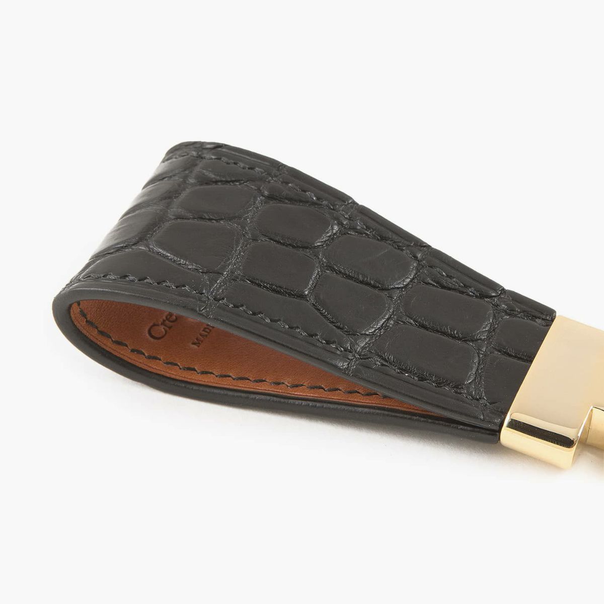 外側（クロコダイル）：Black ／ 内側（国産牛革）：Natural ／ 金具：Gold