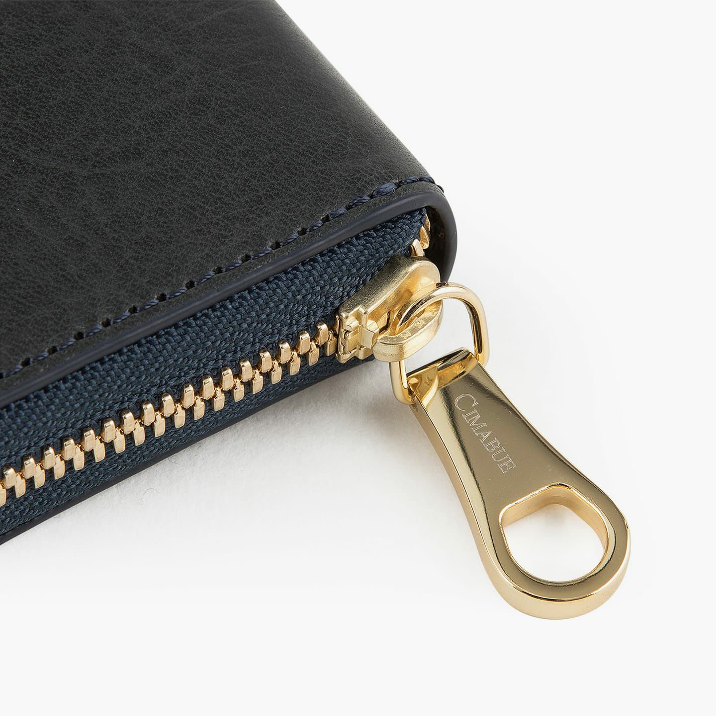 オイルバケッタ ラウンドジップ長財布 | 大人のバッグ・財布