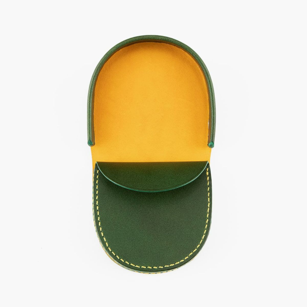 外装 & 内装（ブッテーロ）：Green、引き手 ＆ 裏地（ブッテーロ）：Yellow、糸色：引き手 ＆ 裏地と同系色