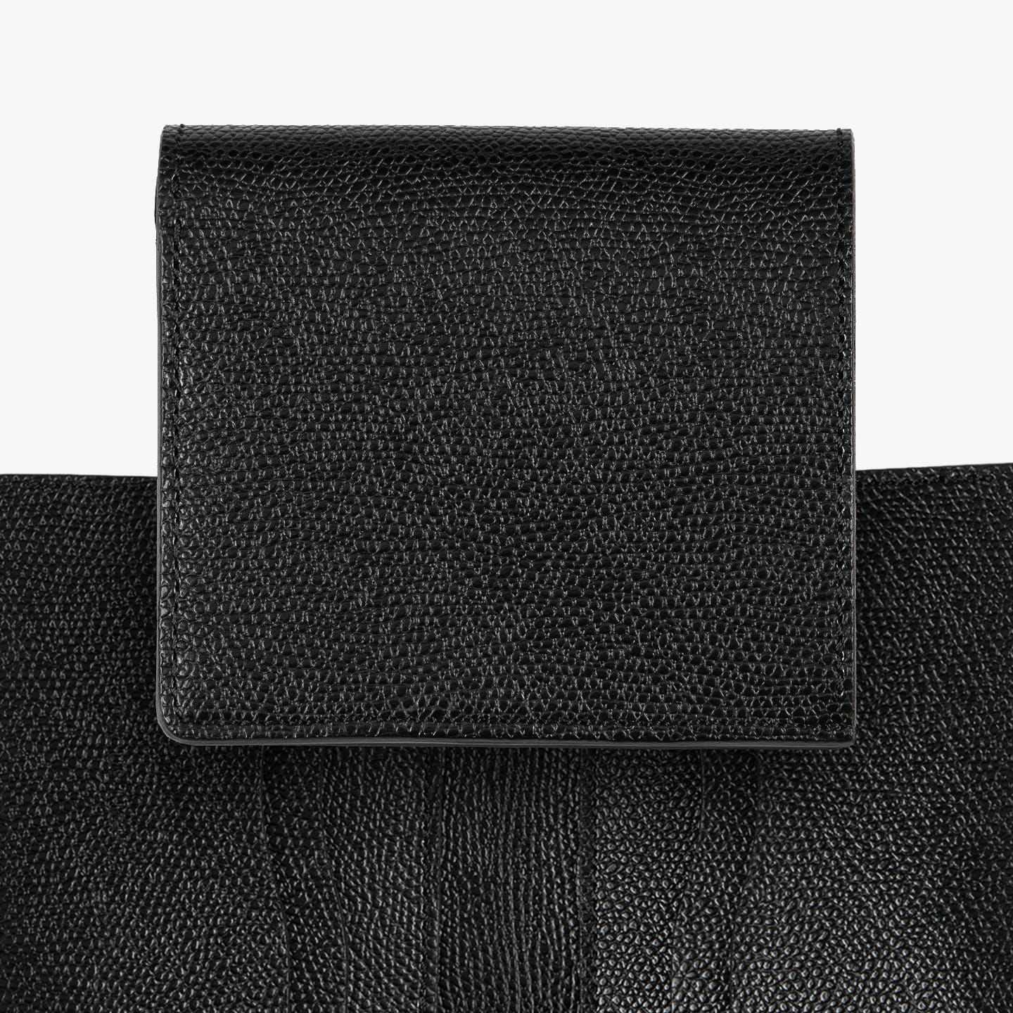 Color：Black