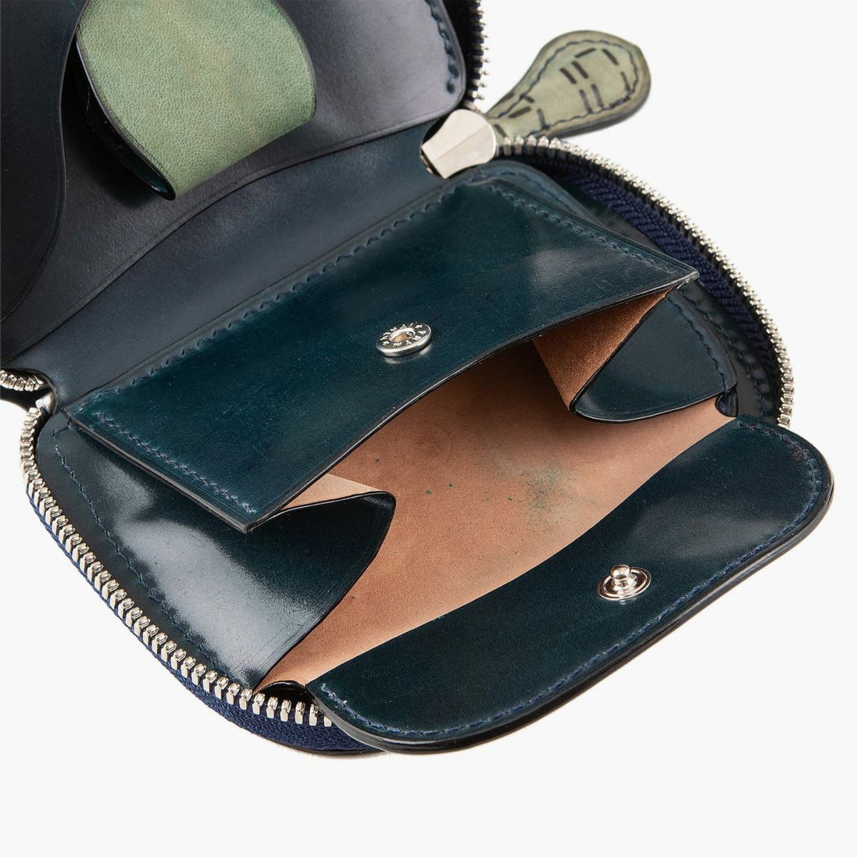 シェルコードバン：Navy、糸色：表面と同系色、ファスナーテープ：表面と同系色、ファスナー：Silver