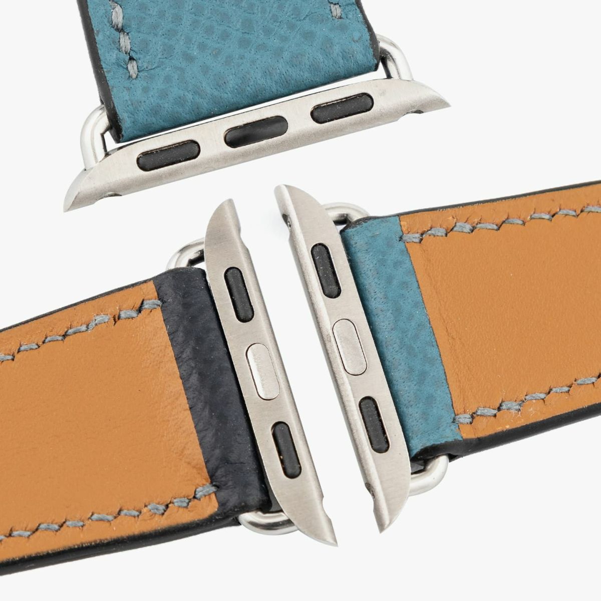 Apple Watch ケースサイズ：38 - 41、腕周りサイズ：SM、表面 親（ダービー）：Navy Blue、糸色（親）：Seagul Ash、定遊革（ダービー）：Navy Blue、表面 剣先（ダービー）：Jeans Blue、糸色（剣先）：Mouse Gray、アダプター ＆ 尾錠：Silver