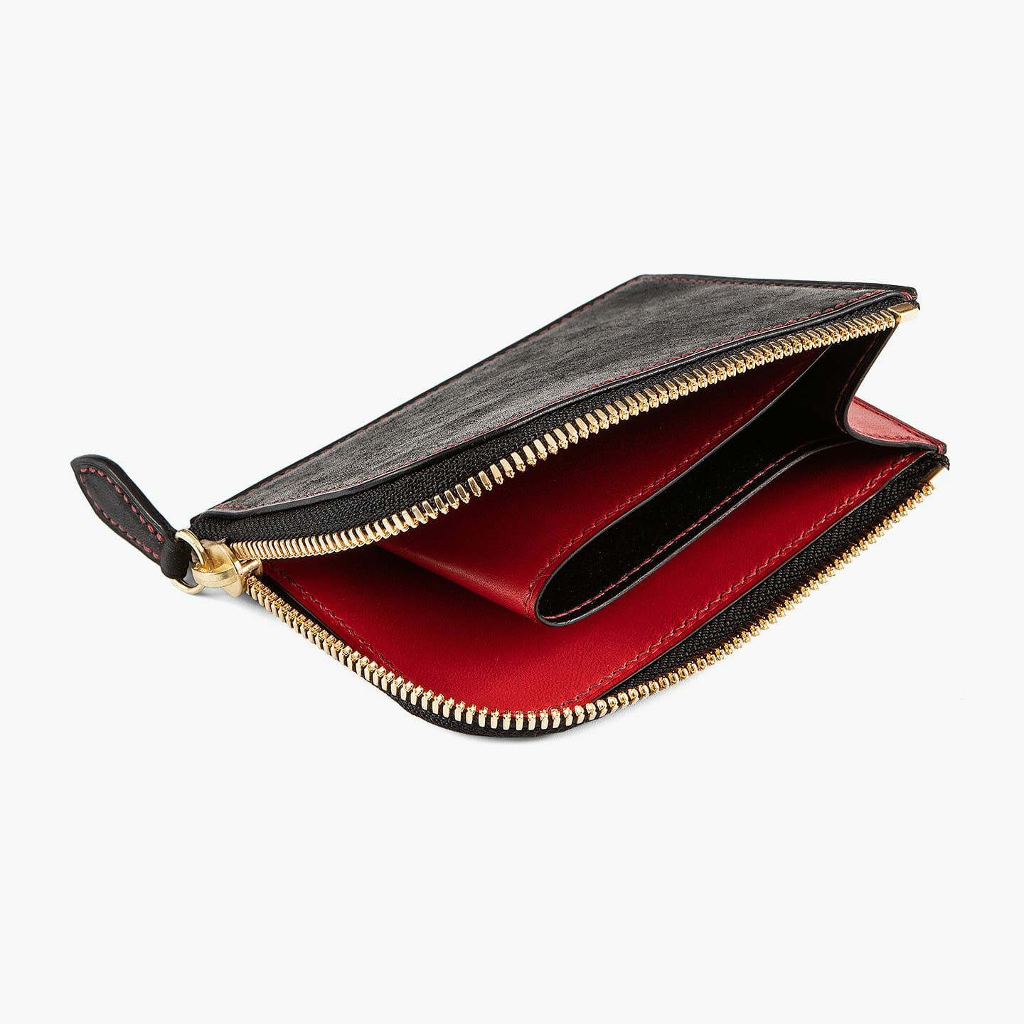 外装（マルゴー）：Black、内装＆装飾（イングラサット）Red、糸色：Bordeaux、ファスナー：Gold