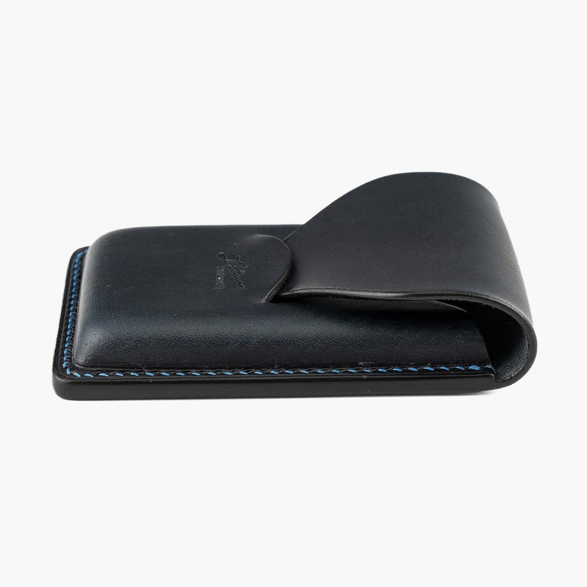 外装：Navy、裏面ポケット：Navy、糸色：Blue