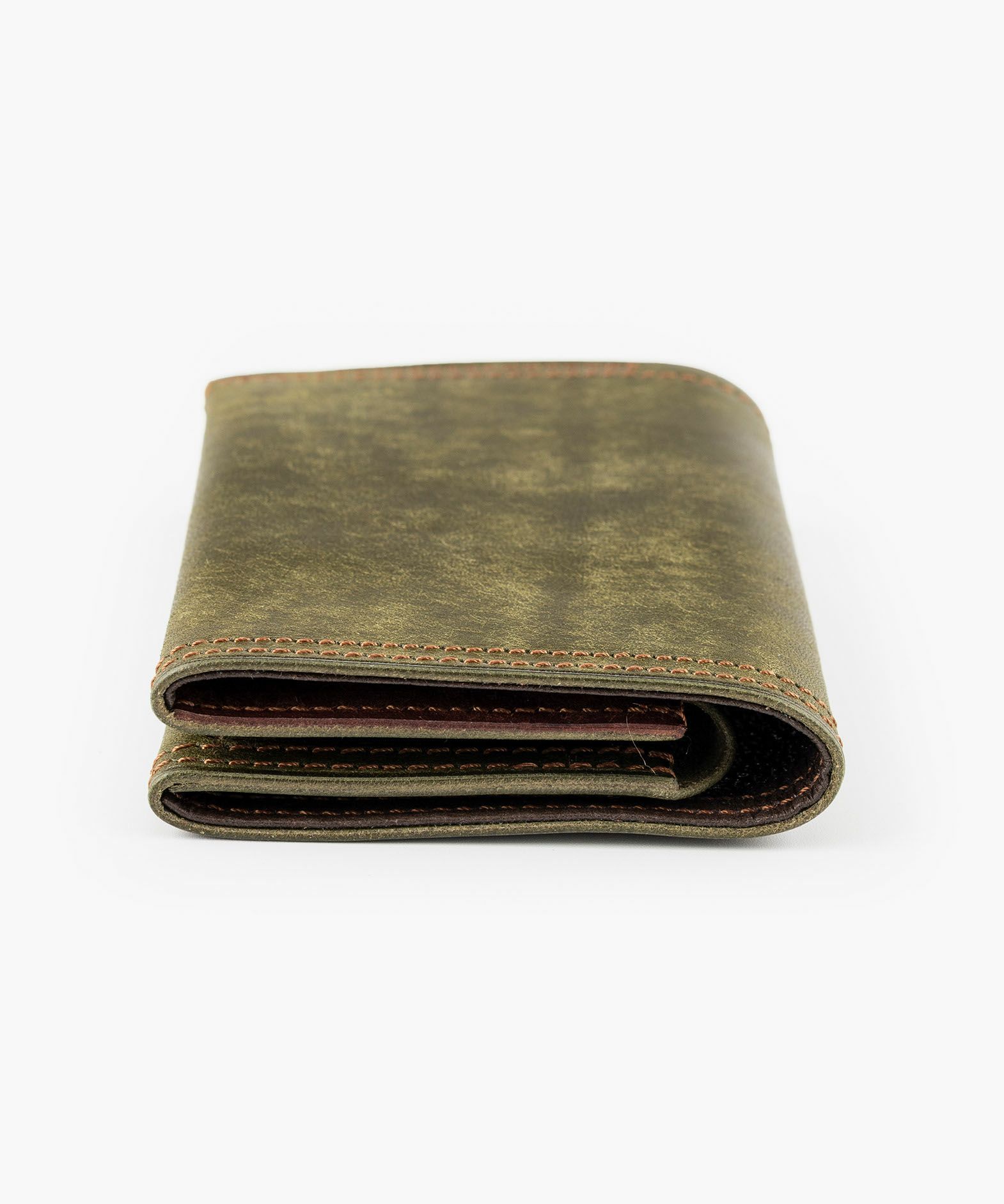 外装（プエブロ）：Oliva、内装装飾（プエブロ）：Tabacco、糸色：Brown