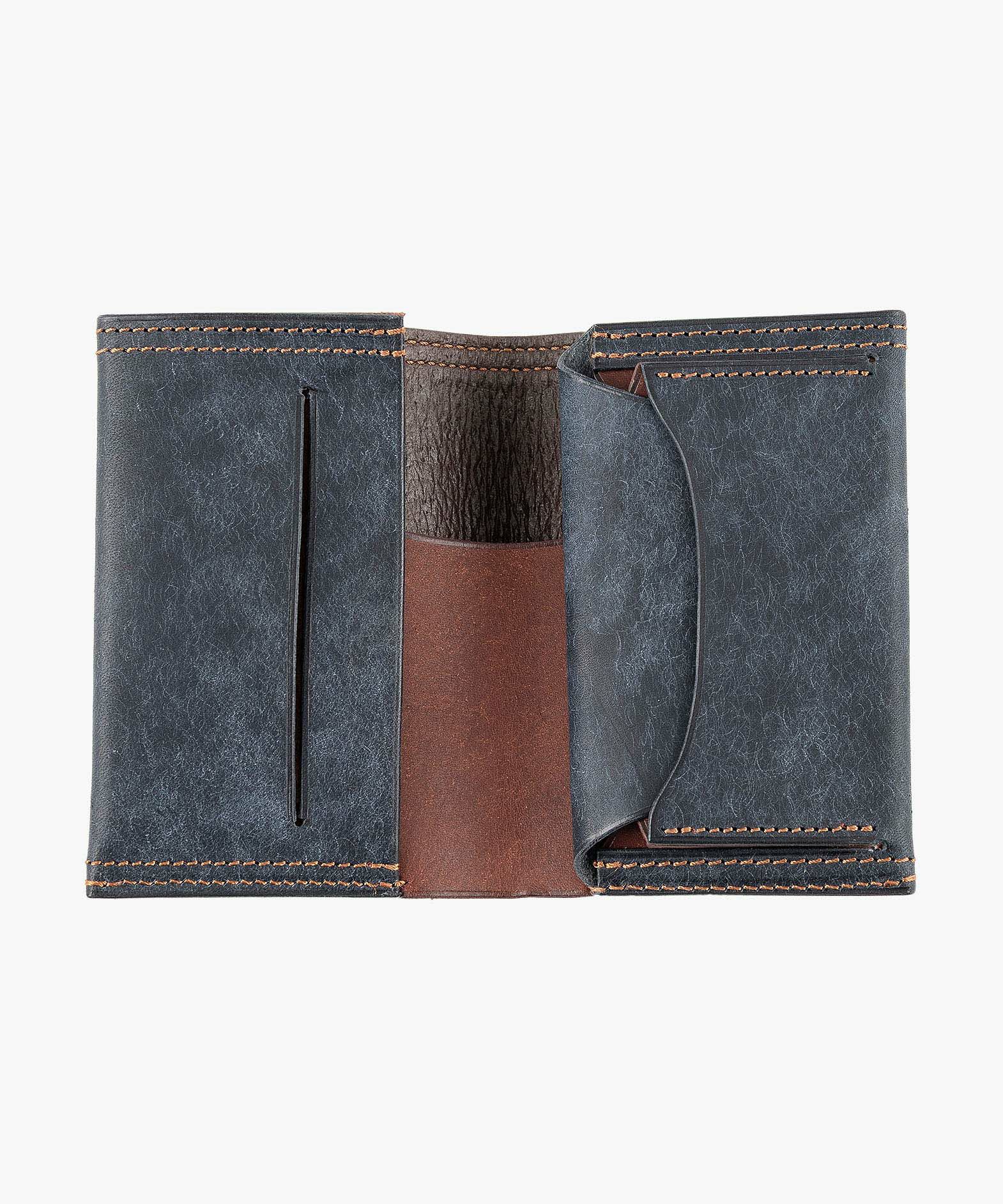 外装（プエブロ）：Navy、内装装飾（プエブロ）：Tabacco、糸色：Brown