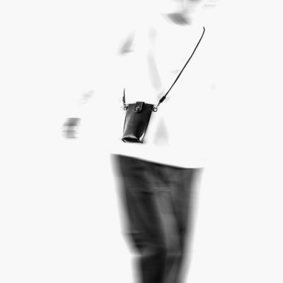 アノネイカーフ スマホポシェット | 大人のバッグ・財布・ ショルダー