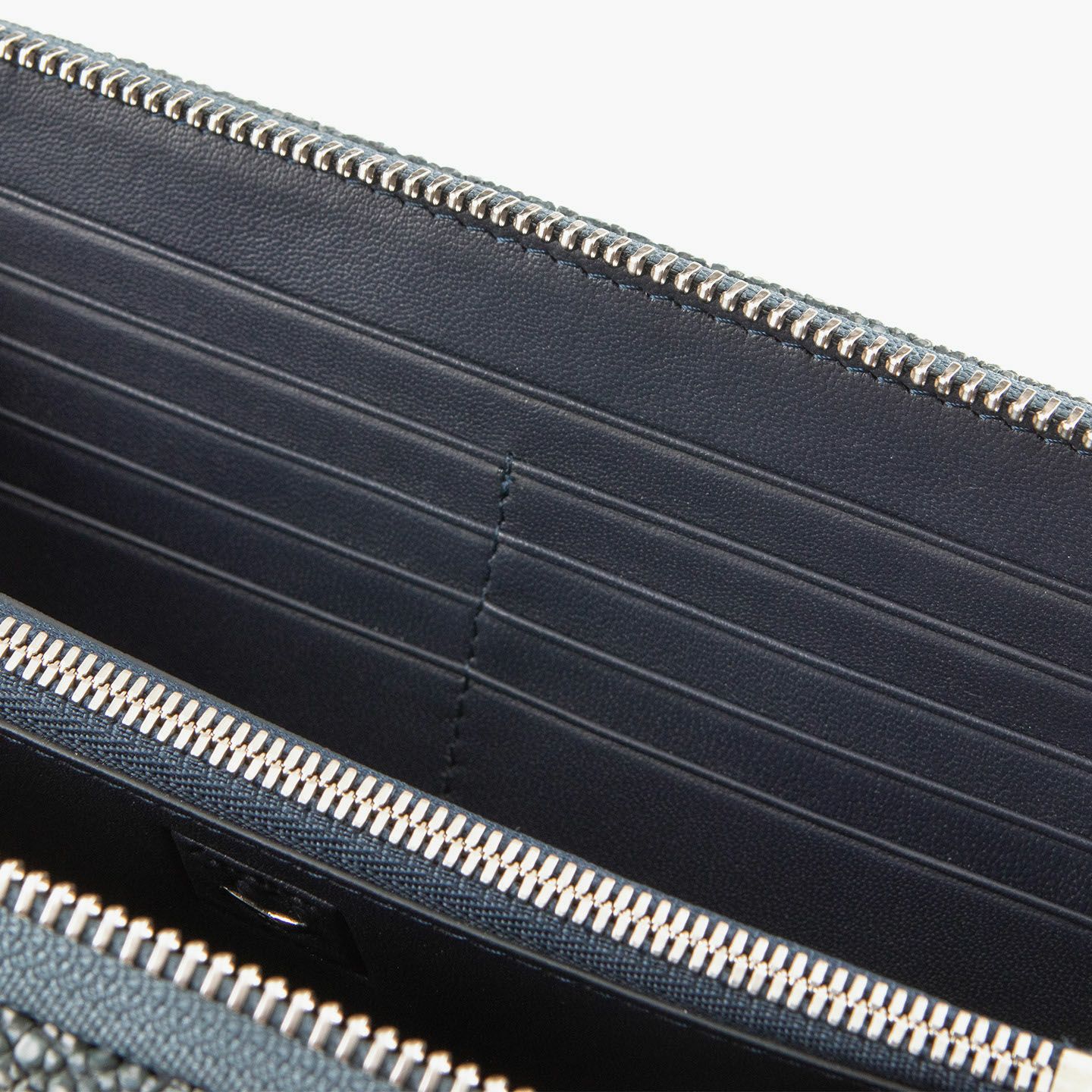 ガルーシャ ラウンドジップ長財布(ダイヤエンボス) | 大人の ガルーシャ ラウンドジップ長財布(ダイヤエンボス) | 大人の