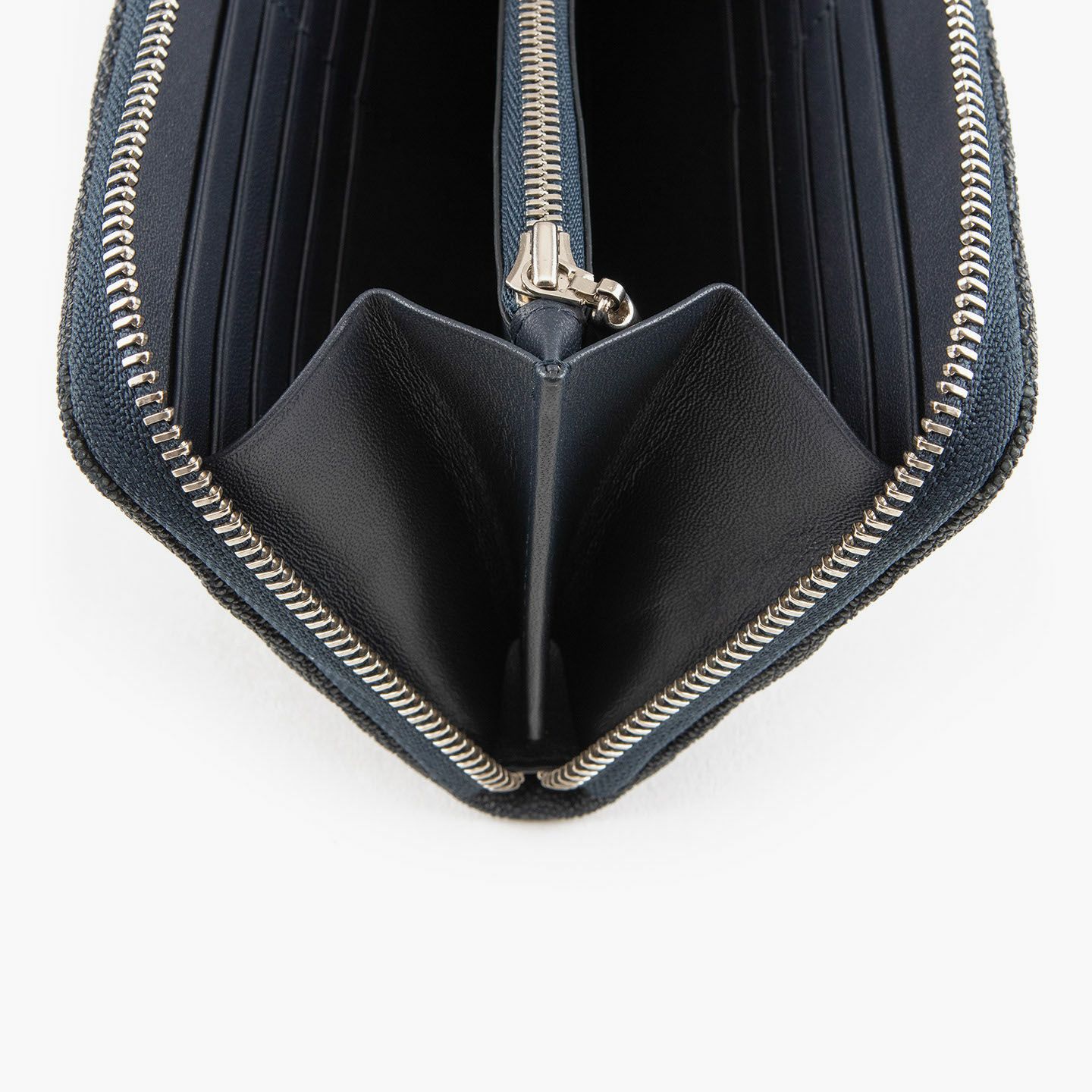 ガルーシャ ラウンドジップ長財布（ダイヤエンボス） | 大人のバッグ