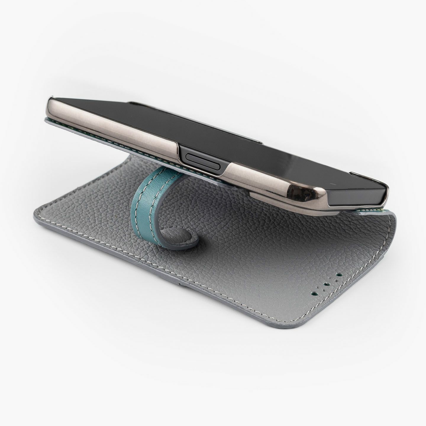 シュランケンカーフ 手帳型 iPhoneケース | 大人のバッグ・財布