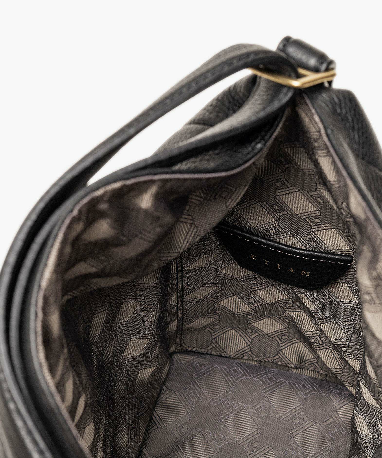 ハンド＆バングルバッグ“Follow” | 大人のバッグ・財布・ ハンドバッグ