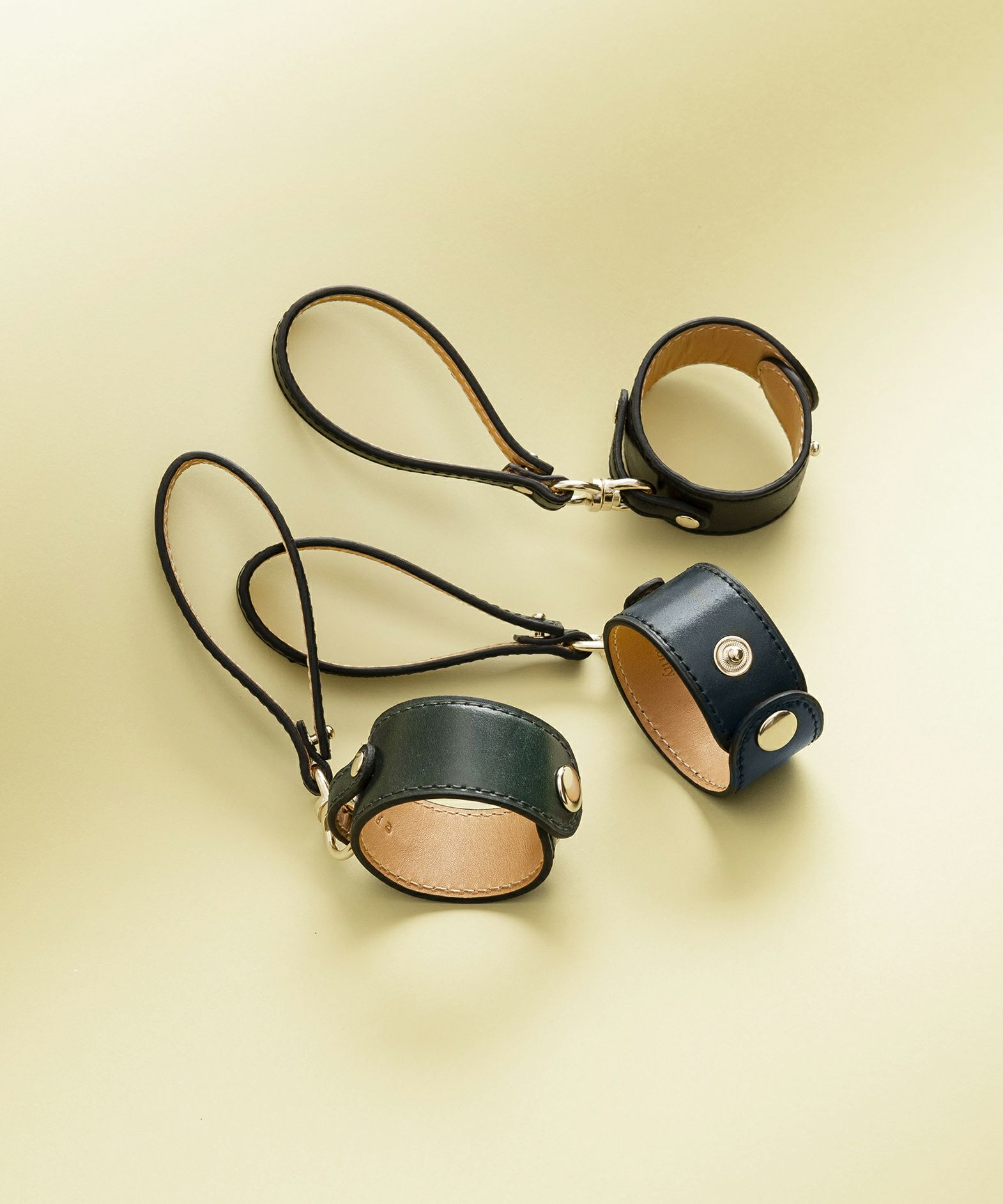 ホーウィン シェルコードバン グローブホルダー | 大人のバッグ・財布