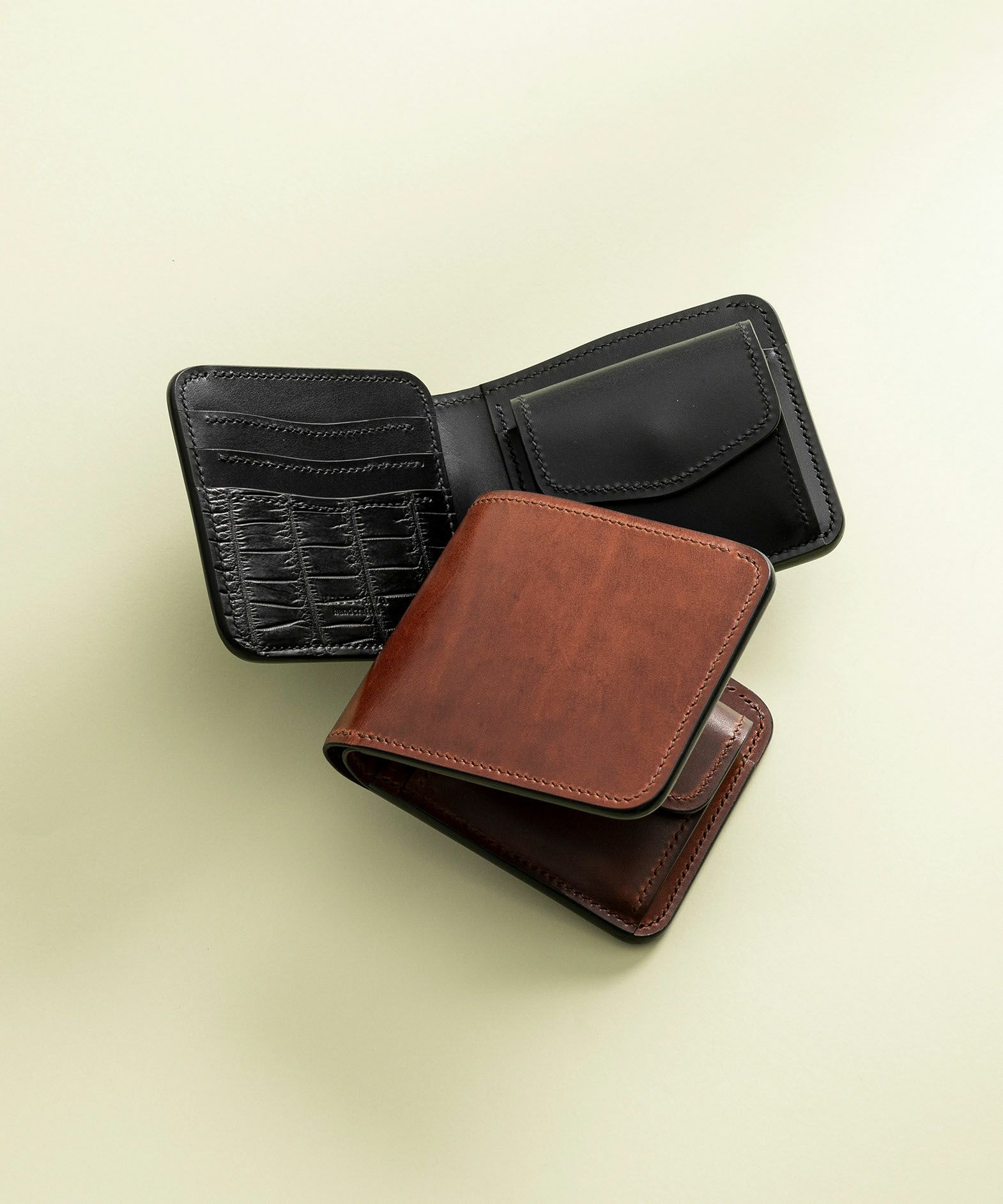 ハーヴィー 二つ折り財布 “Score”