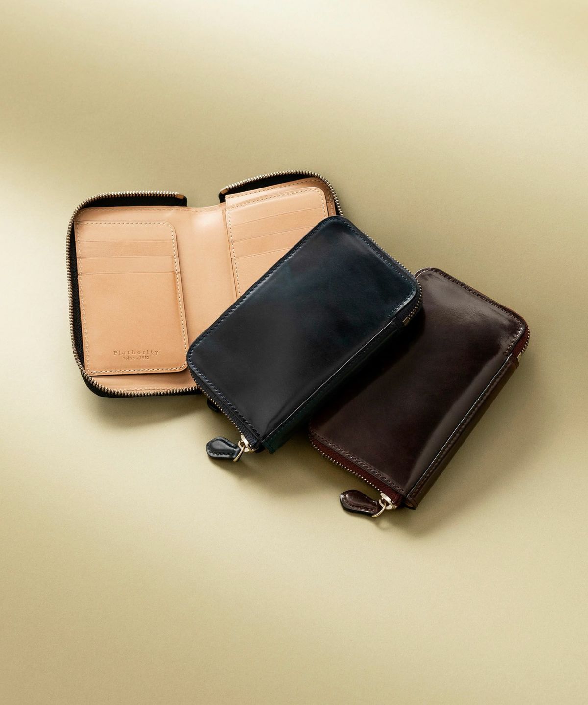 ホーウィン シェルコードバン ミドルラウンドジップ財布