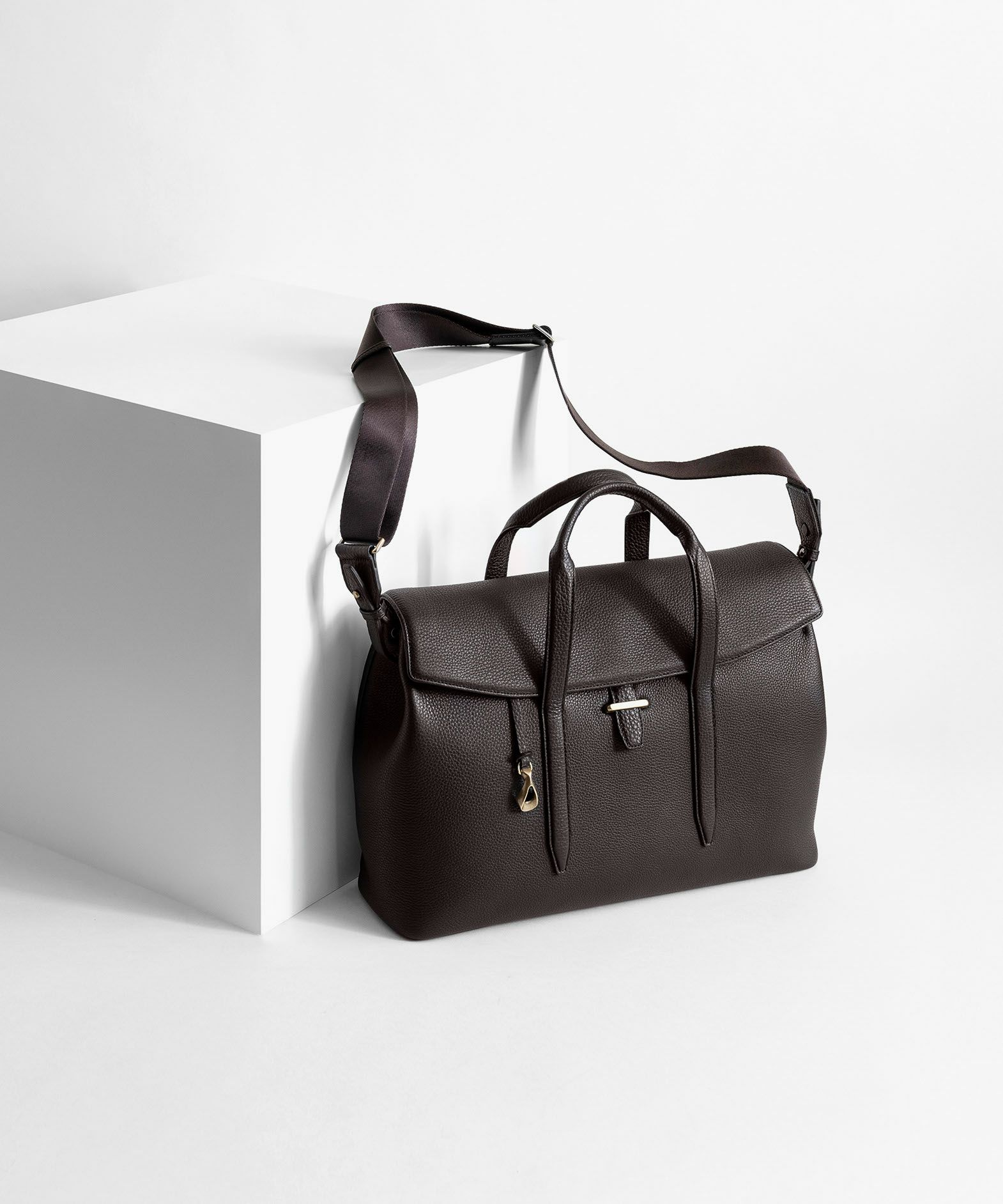 シュリンク フラップブリーフケース “Bliss”