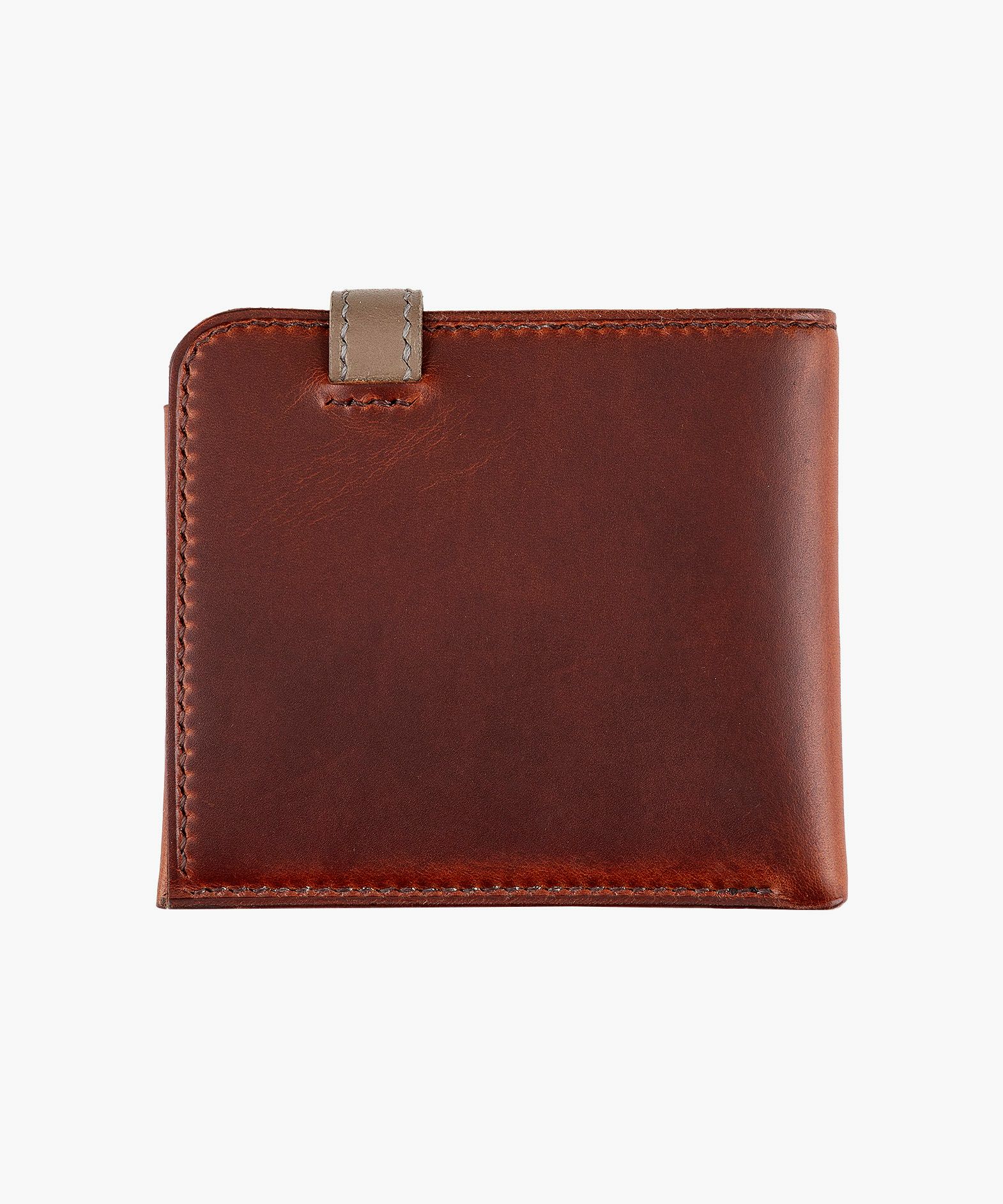 外装＆内装（マレンマ）：Red Brown、ベルト（ブッテーロ）：Grey