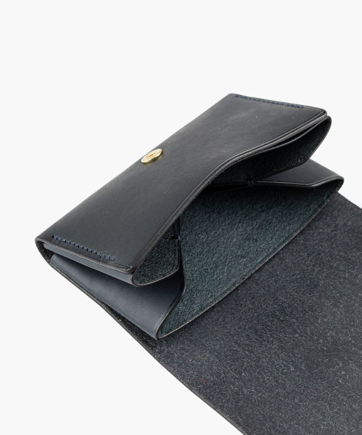 素材＆カラー（リスシオ）：Navy、留め具：イタリーホック