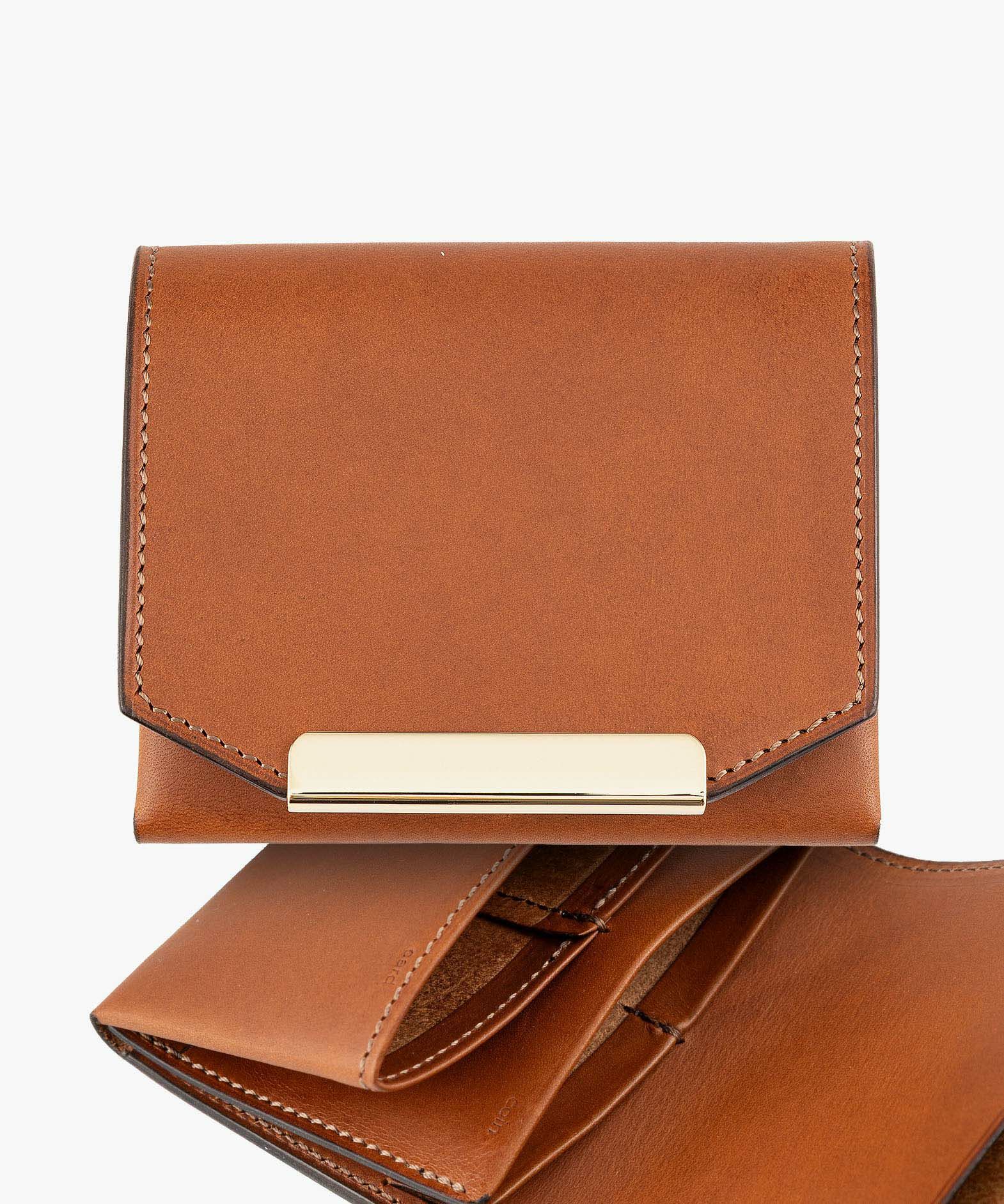 素材＆カラー（リスシオ）：Cognac、金具：Gold、利き手：右利き用、背面ポケット有り