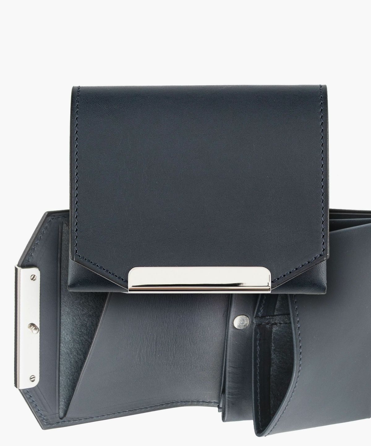 素材＆カラー（リスシオ）：Navy、金具：Silver、利き手：右利き用