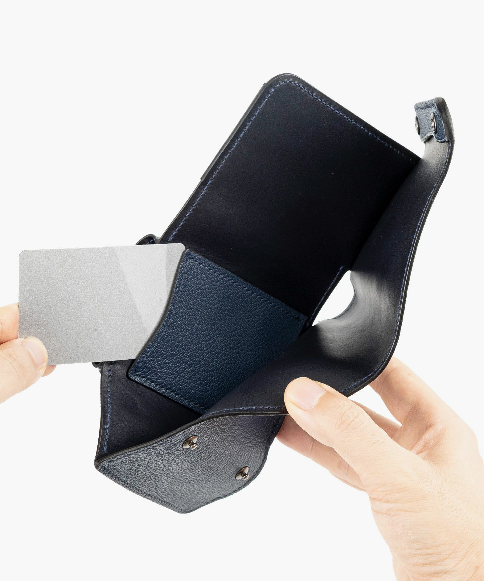 シェーブル “Valtina” | 大人のバッグ・財布・ ミニウォレット など