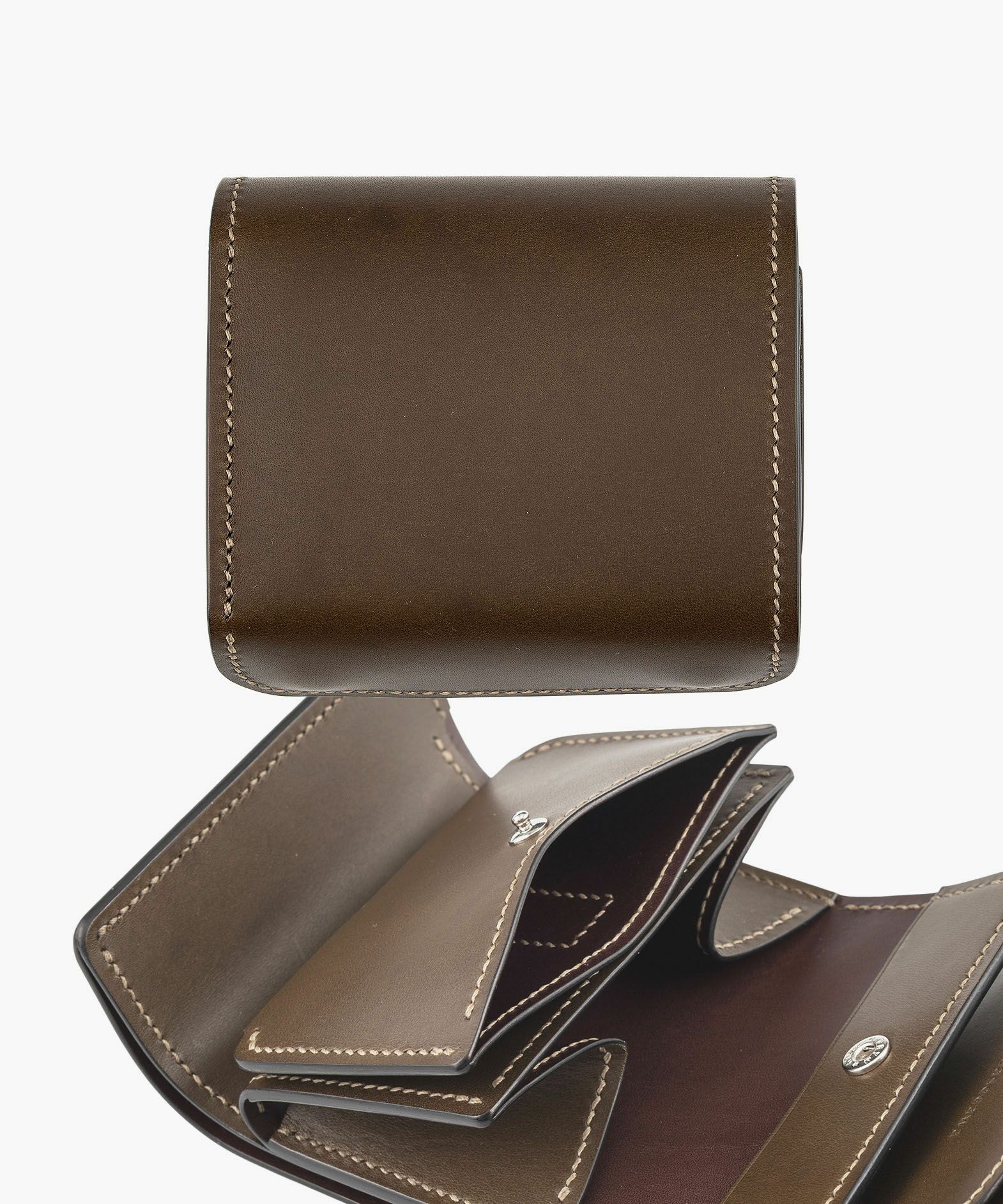 外装（ブルガロ）：Olive、内装（ブルガロ）：Olive、内装裏張り（ブルガロ）：Dark Brown、糸色：Khaki、ホック：Silver