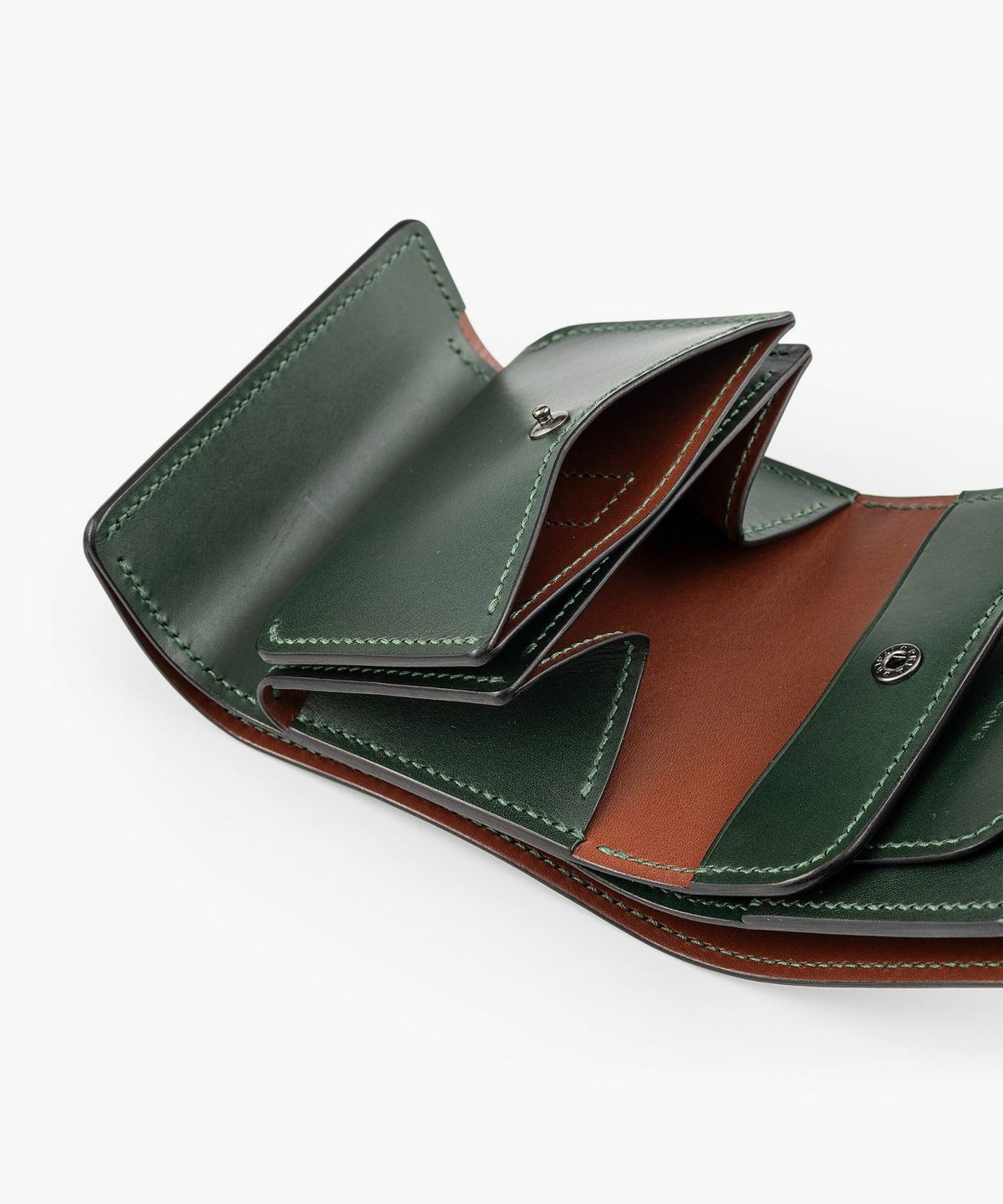 外装（ブルガロ）：Green、内装（ブルガロ）：Green、内装裏張り（ブルガロ）：Brown、糸色：Green、ホック：Black