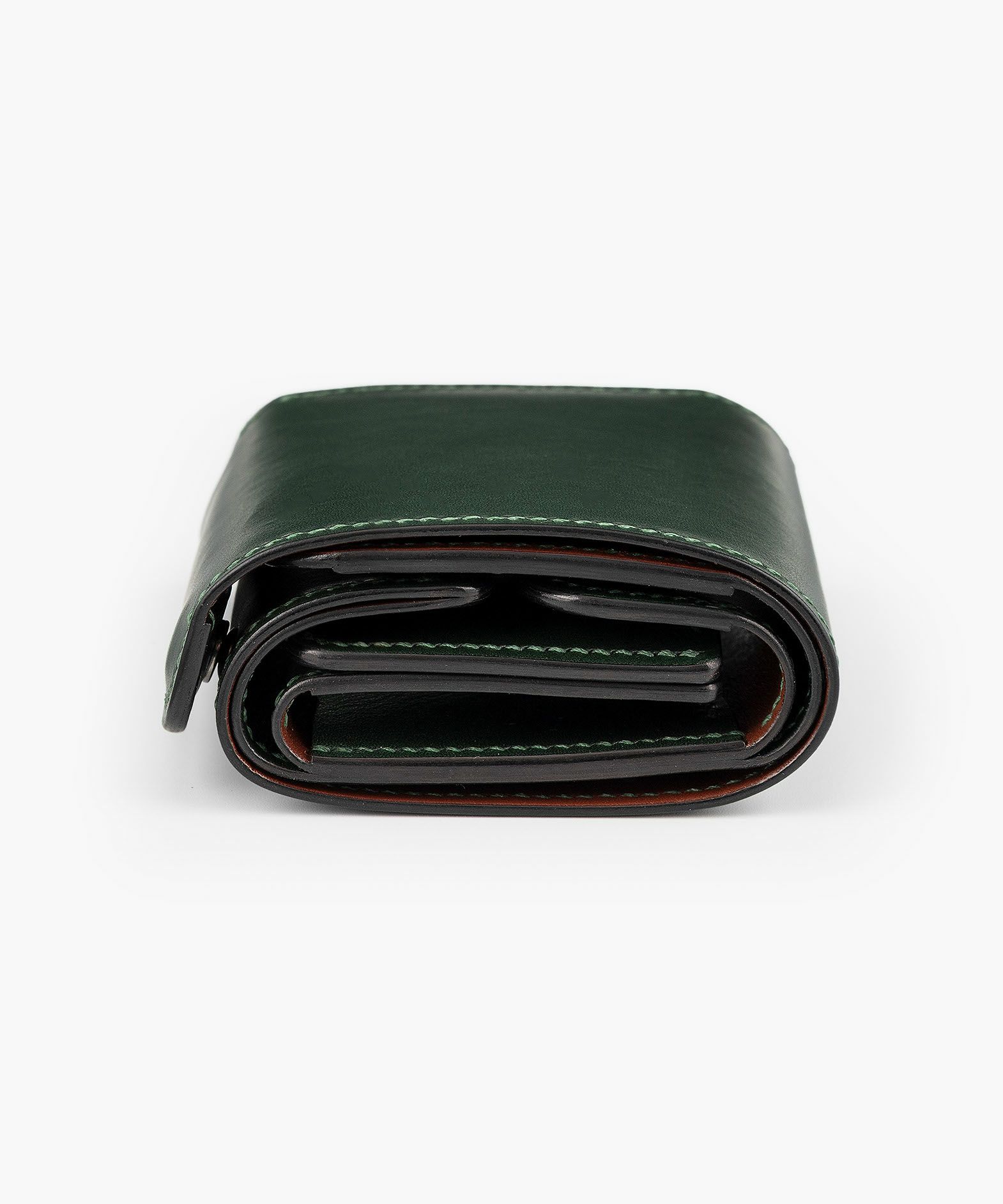 外装（ブルガロ）：Green、内装（ブルガロ）：Green、内装裏張り（ブルガロ）：Brown、糸色：Green、ホック：Black