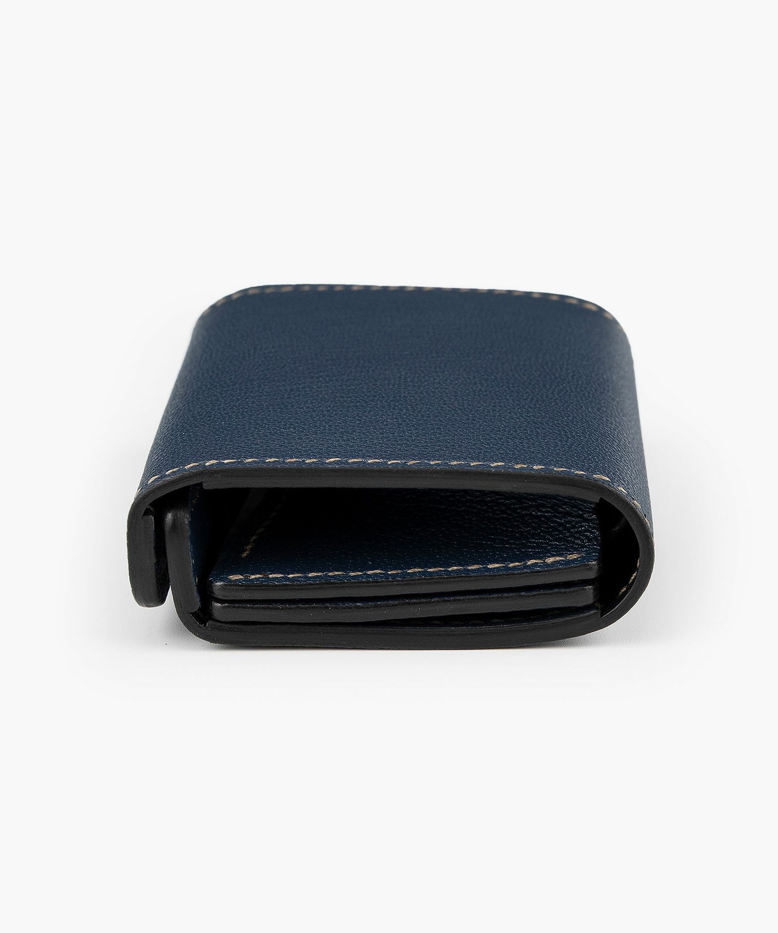 外装（シェーブル）：Navy、内装（シェーブル）：Navy、内装裏張り（ブルガロ）：Black、糸色：Khaki、ホック：Black