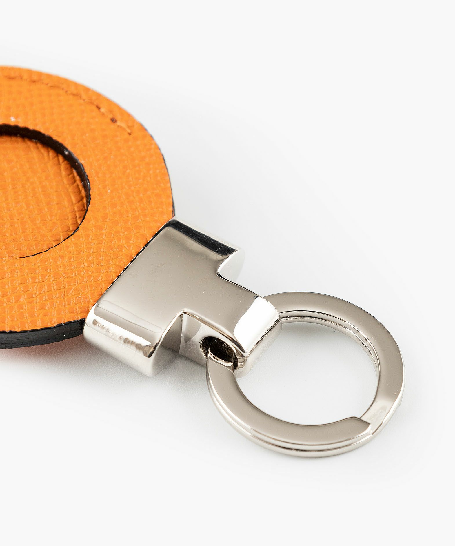 カラー：Orange、金具：Silver