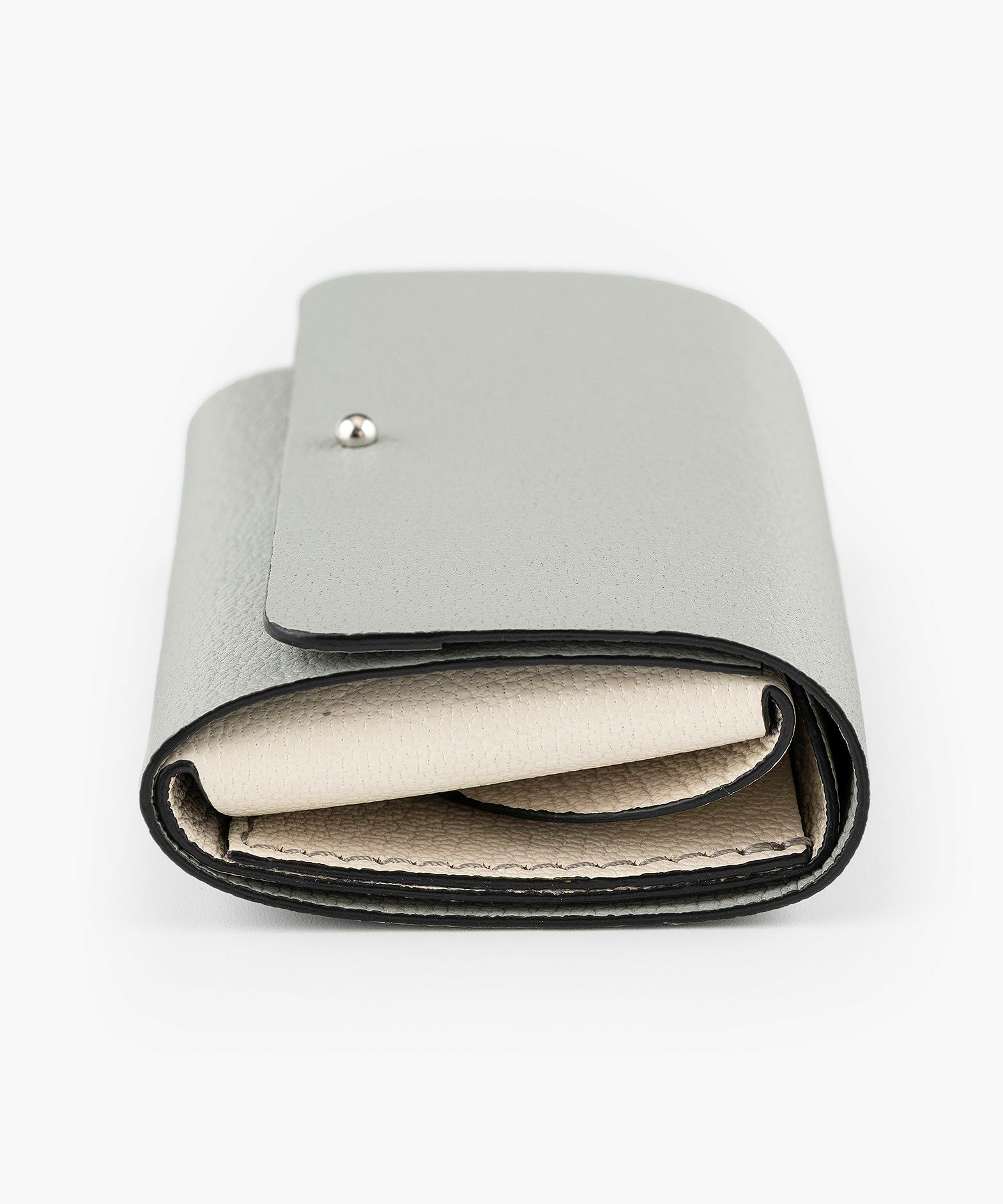 外装（シェーブル）：Gray、内装（シェーブル）：Ivory、糸色：外装と同系色、金具：Silver