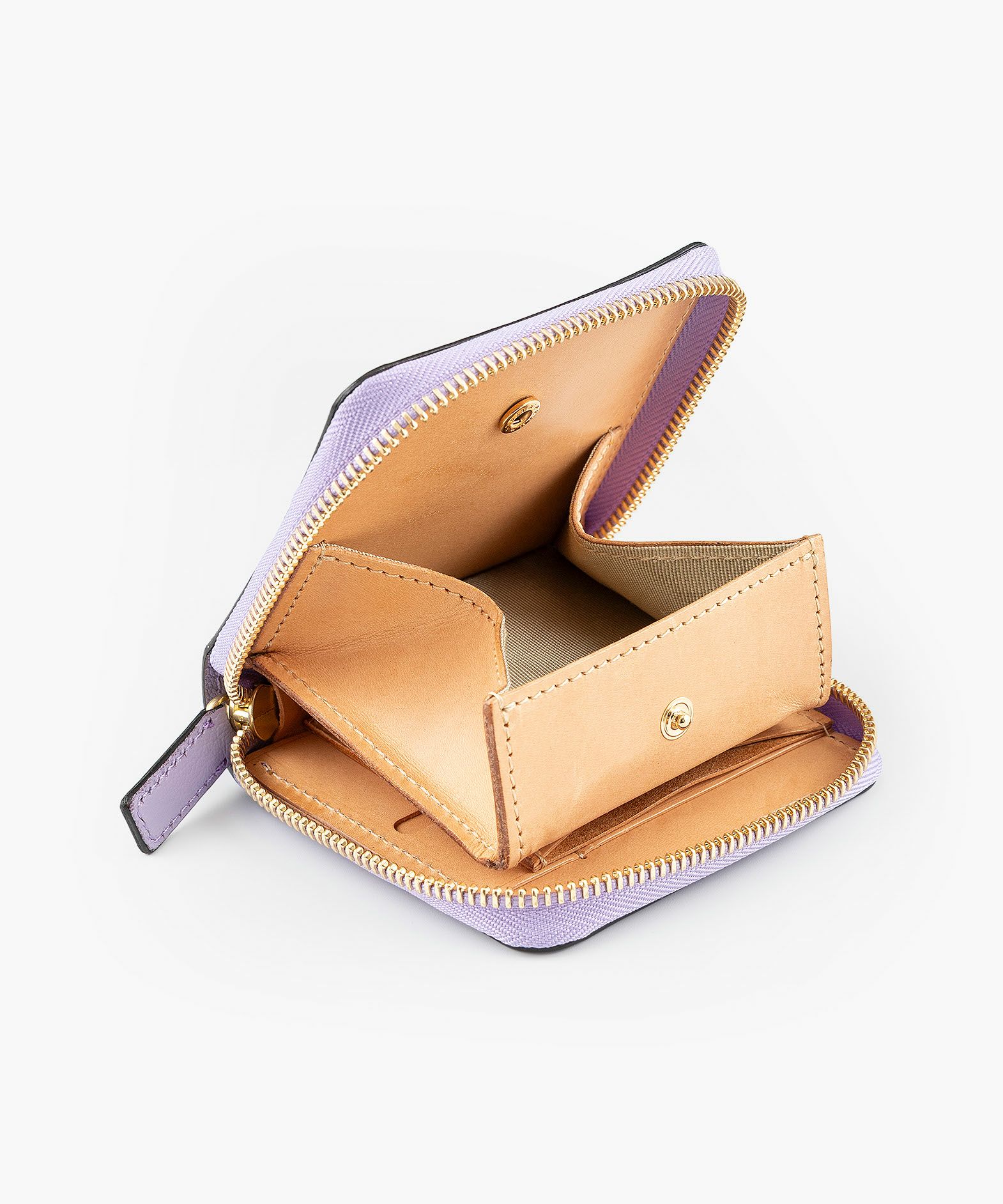 外装（シェーブル）：Lavender、内装（ブッテーロ）：Natural、金具：Gold