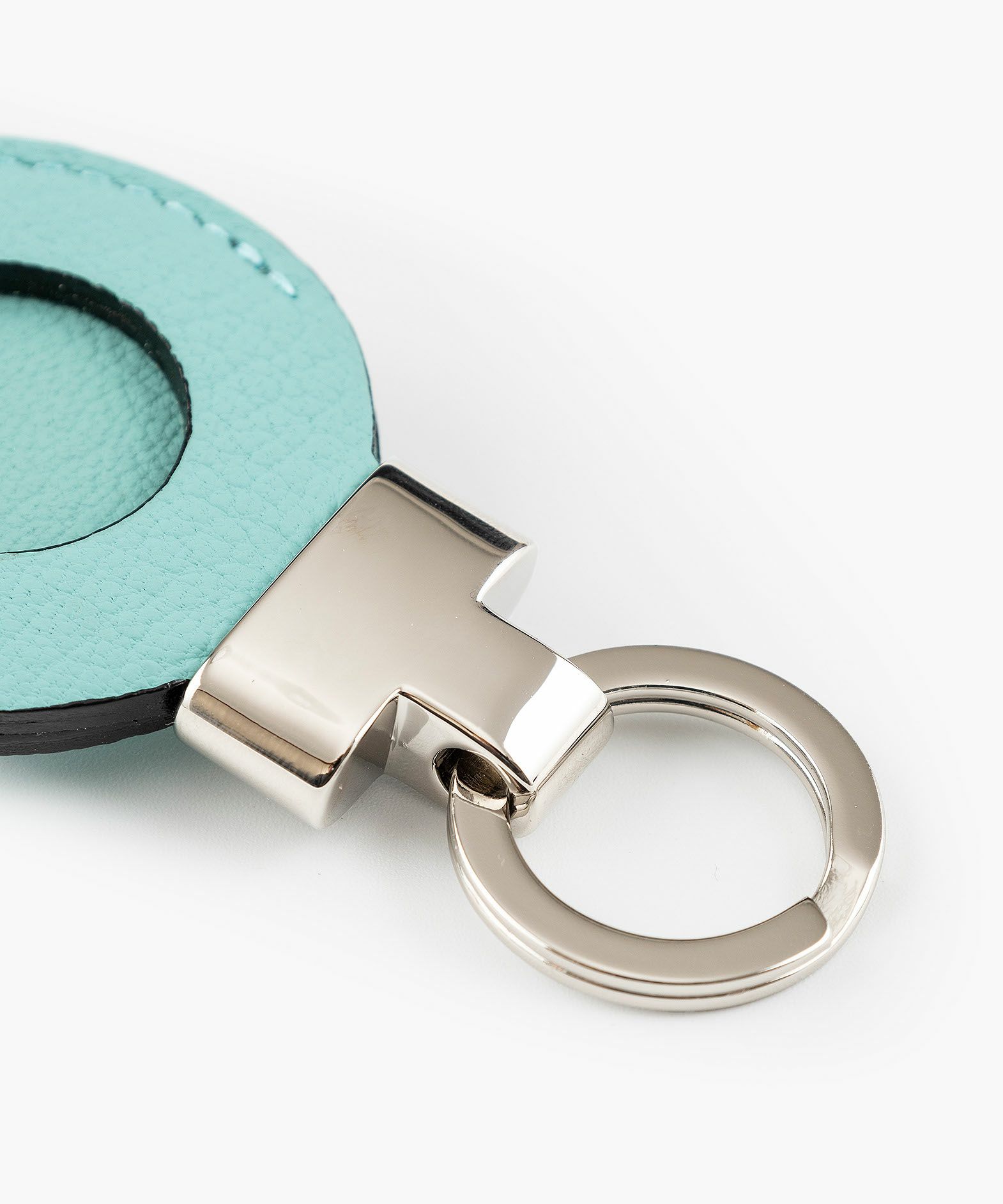 カラー：Tiffany Blue、金具：Silver